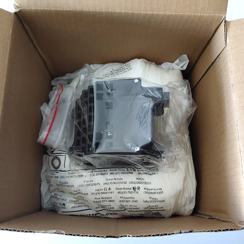 OEM/OM Projector Lamp R9842807 for Barco Overview D2, Overview D2, Overview mDG50-DL, Overview mDG50-DL, Overview mDR+50-DL, Overview mDR+50-DL, Overview mDR50-DL Projectors Powered by OSRAM P-VIP OEM Bulb - 1 Year Warranty
