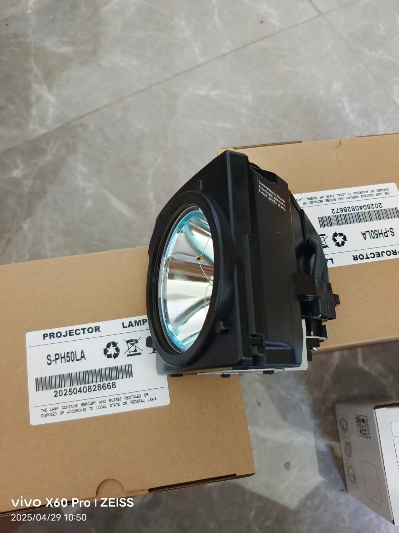 Projector Lamp Replacement for S-PH50LA for Mitsubishi VS 67PH50U projector Powered by Philips UHP OEM Bulb - 1 Year Warranty